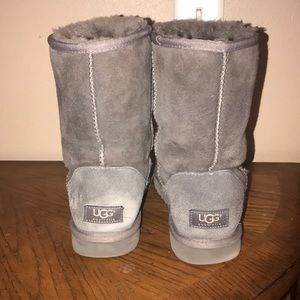 Grey Classic Uggs